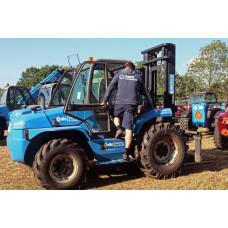 Fahrer_in für Hubfahrzeuge 
